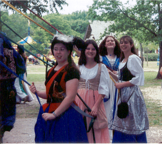scarfaire002.gif